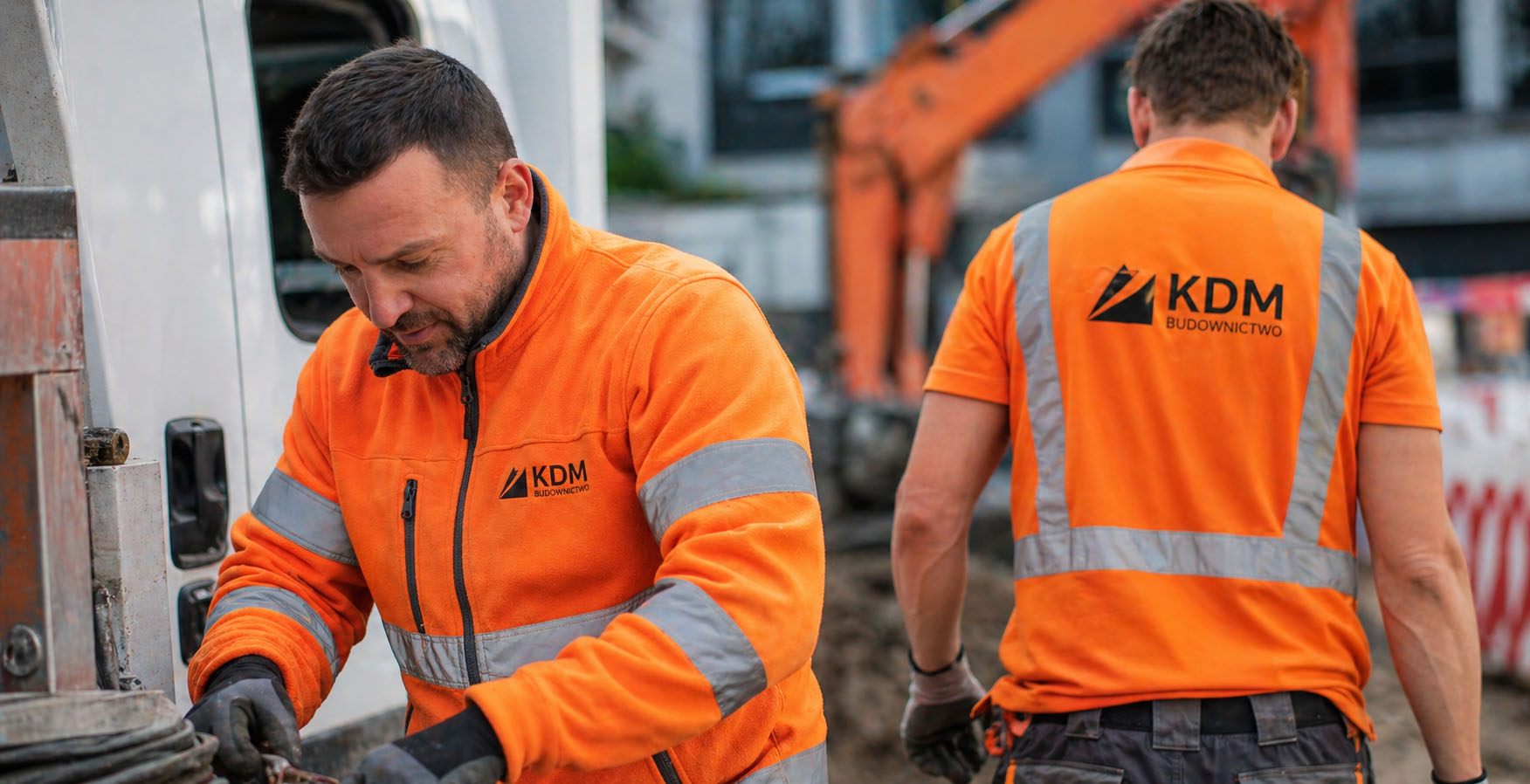 Odzież robocza a odzież ochronna – różnice, obowiązki pracodawcy i przepisy BHP